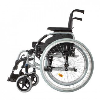 Кресла-коляска с ручным приводом Invacare Action 2 NG в Ростове на Дону