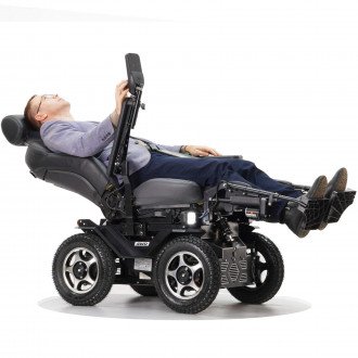 Инвалидная коляска с электроприводом Caterwil Ultra 4WD Lux в Ростове на Дону