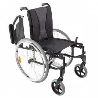 Кресло-коляска с рычажным приводом Invacare Action 3 NG в Ростове на Дону