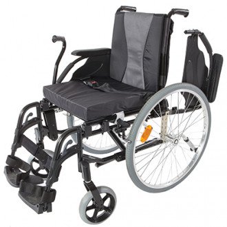 Кресло-коляска с рычажным приводом Invacare Action 3 NG в Ростове на Дону