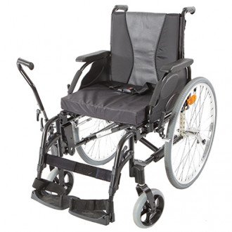 Кресло-коляска с рычажным приводом Invacare Action 3 NG в Ростове на Дону